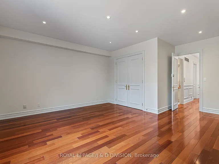 8 Huntley St — Photo 21