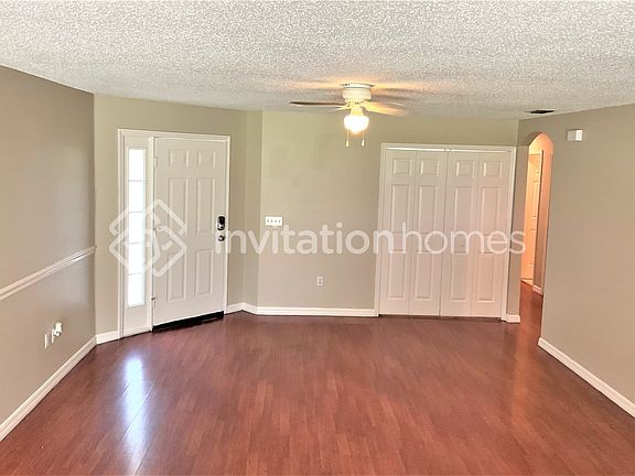 3rd image of 246 Owenshire Cir