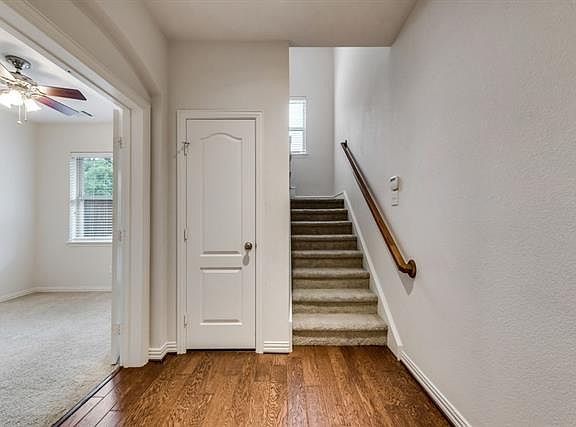 5th image of 2326 Stutz Dr Unit 118