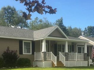 6 Loriann Dr, Saratoga Springs, NY 12866