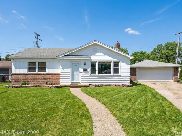 9 Christine Ct, Dearborn, MI 48124
