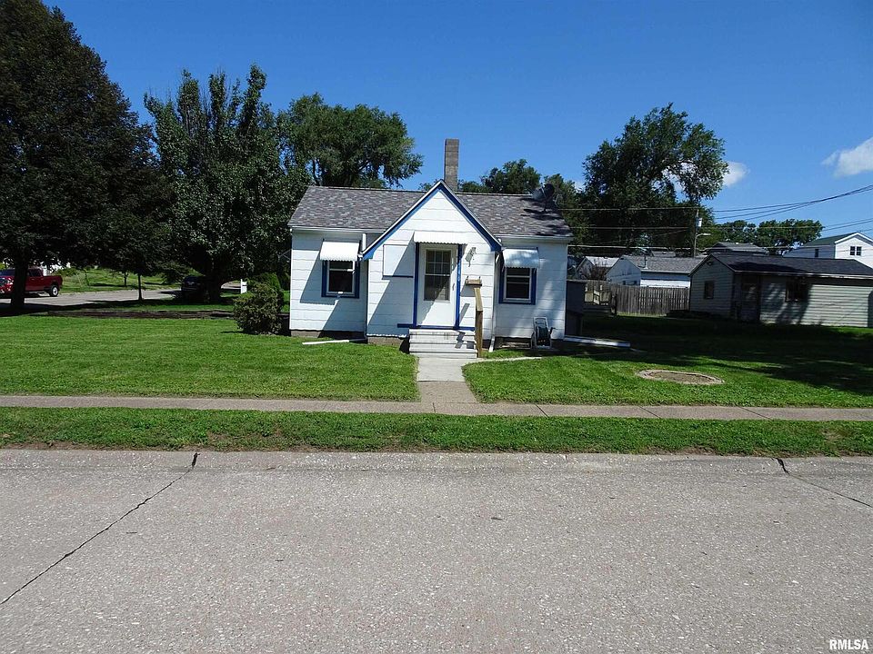 1st image of 1540 W 37th St
