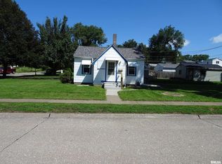 1540 W 37th St, Davenport, IA 52806