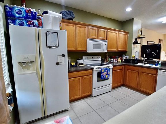 4th image of 8523 Trail Wind Dr