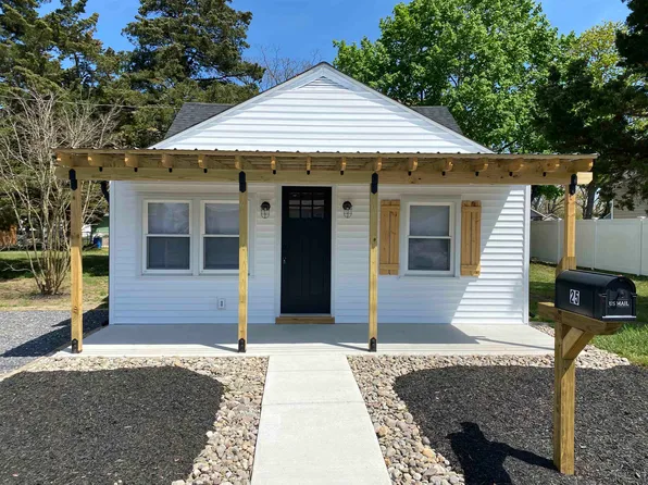 25 Matthews Ave, Villas, NJ 08251