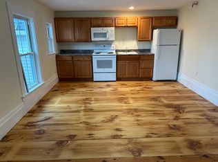 2 North Rd #8, Deerfield, NH 03037