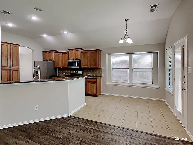8152 Black Ash Dr — Photo 2