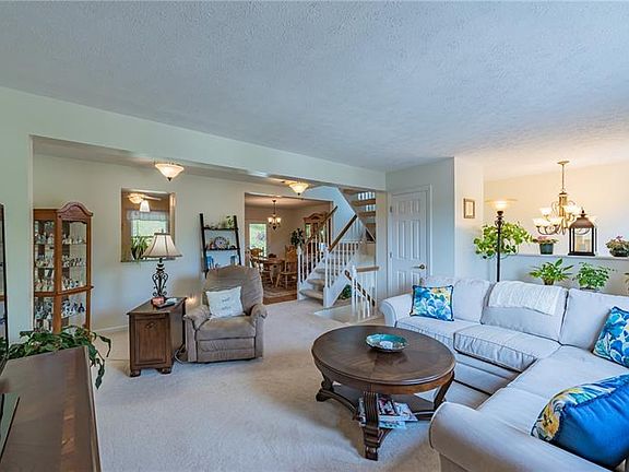 4th image of 116 Winston Way