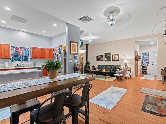 4th image of 4772 Vista Del Sol