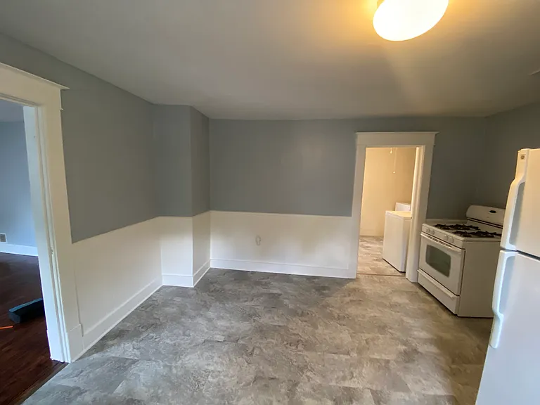 1017 Dayton St SW #2 — Photo 7