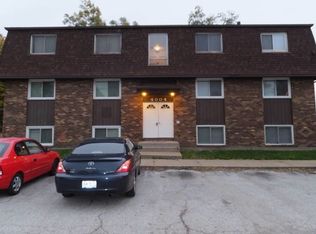 4004 25th St APT 4, Moline, IL 61265