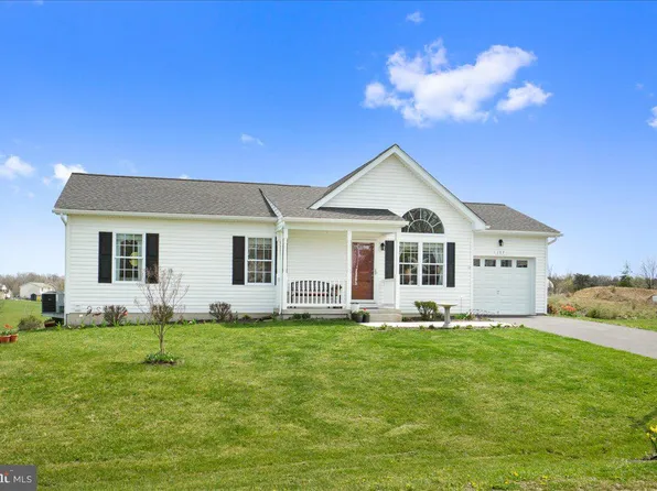 157 Republic Dr, Martinsburg, WV 25405