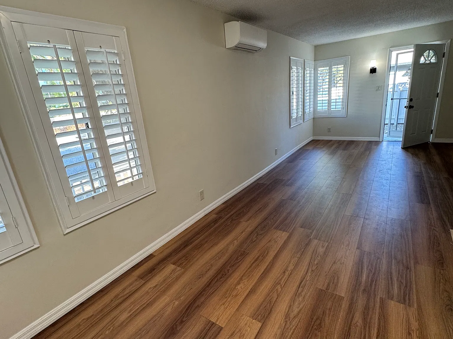 2 bed, 800 sqft, $3,500 — Photo 4