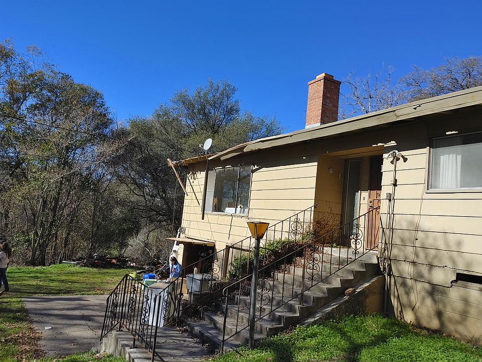1st image of 1400 E Kellogg St