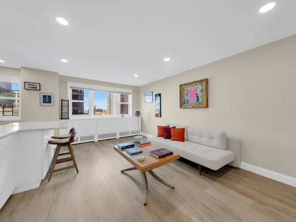 446 East 86th Street 7C image 1 of 5