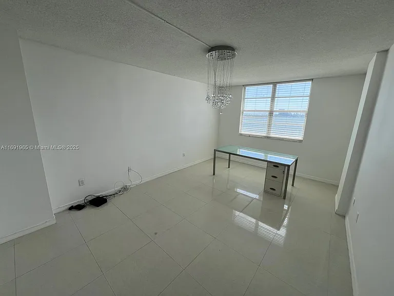 500 Bayview Dr #620 — Photo 35