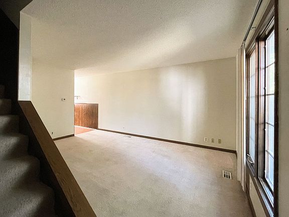 2nd image of 110 E 5th Ave E