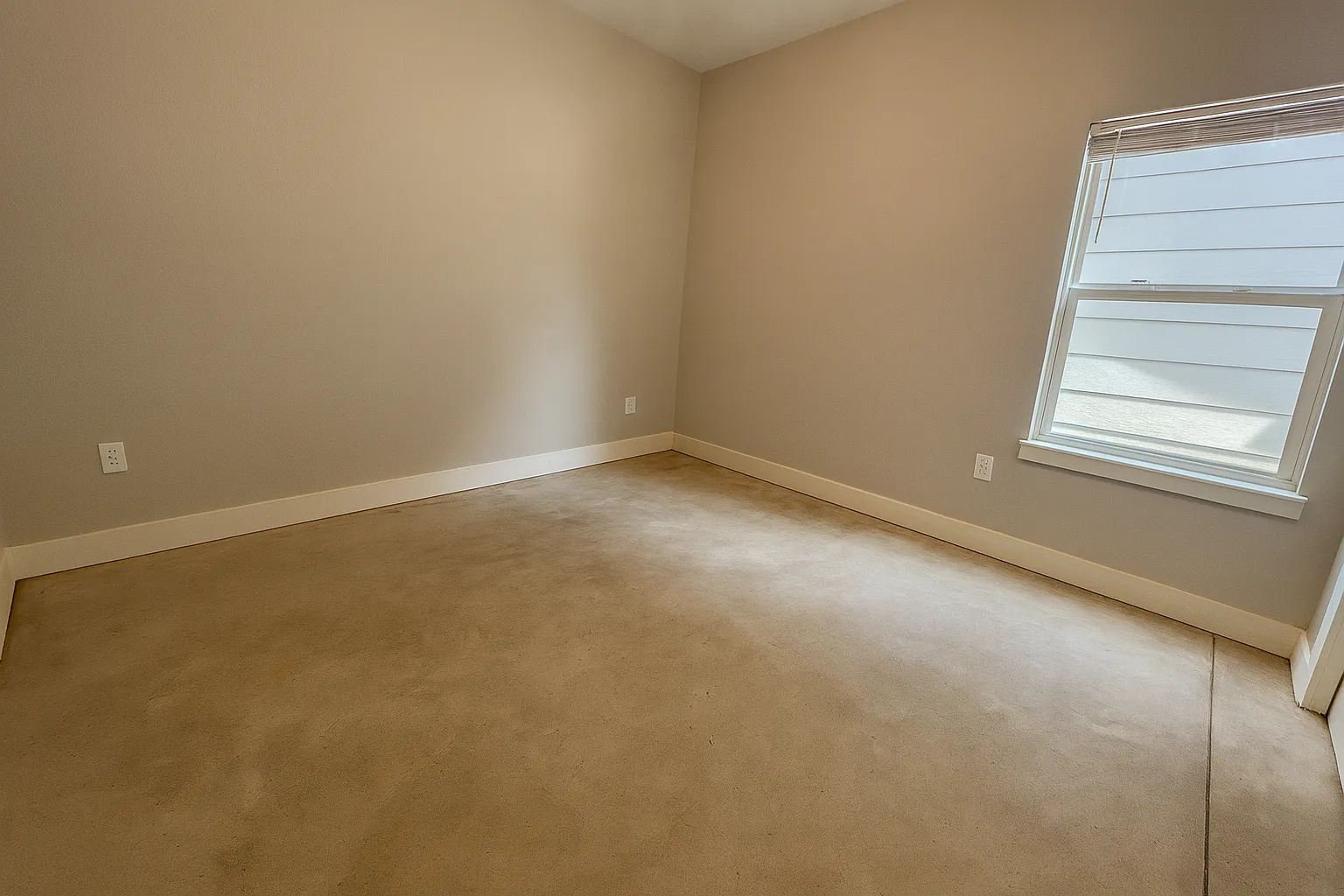 3 bed, 1180 sqft, $1,425 — Photo 3