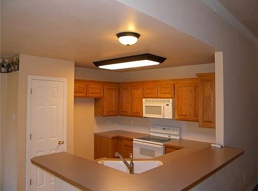 3rd image of 307 Old Forge Dr