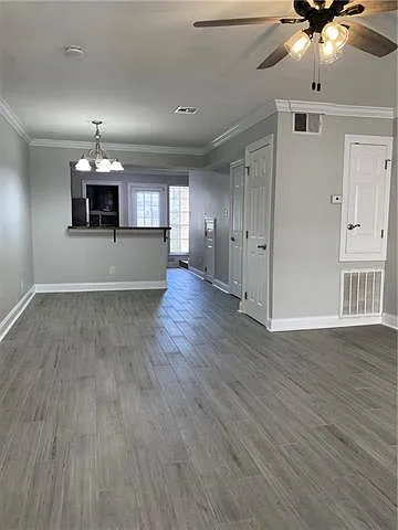 2 bed, 2.5 bath, 1300 sqft, $1,800 — Photo 3