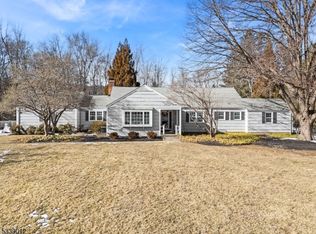 47 Fieldstone Dr, Basking Ridge, NJ 07920