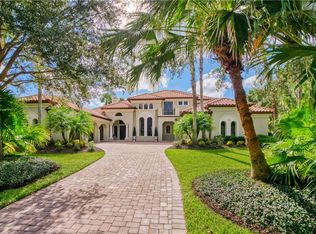 4009 Founders Club Dr, Sarasota, FL 34240