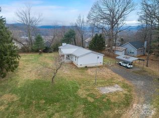 155 Maple Ridge Rd, Candler, NC 28715