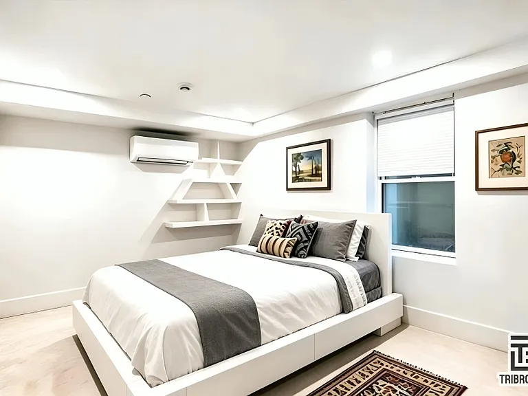 92 Manhattan Ave #1B — Photo 6
