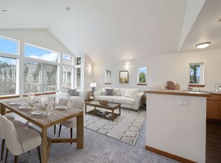Camelia, Bainbridge Island, WA 98110