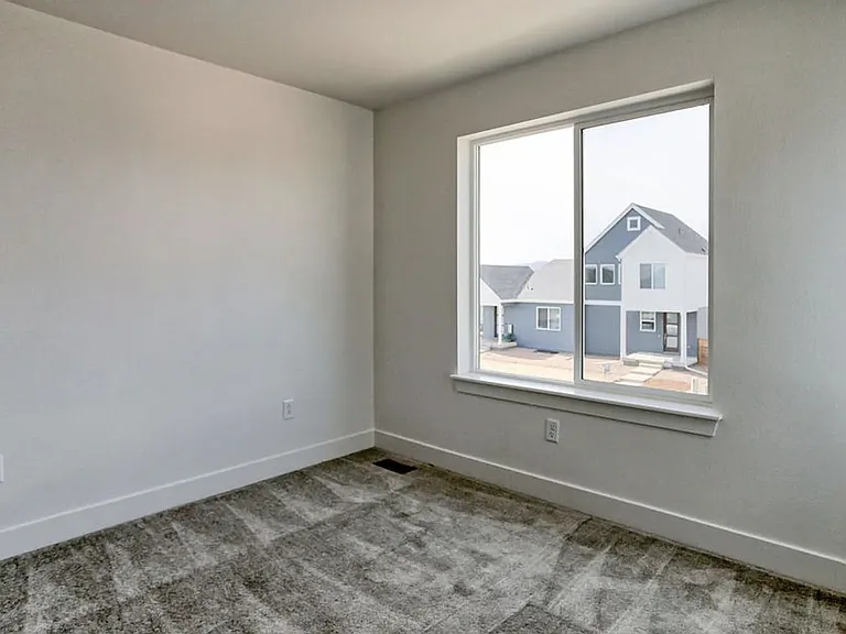4924 Brule Dr — Photo 11