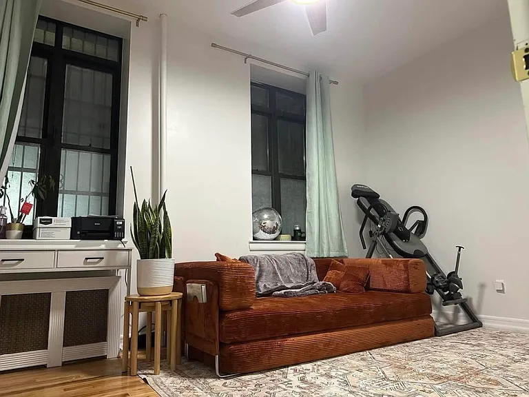 57 State St #4 — Photo 3