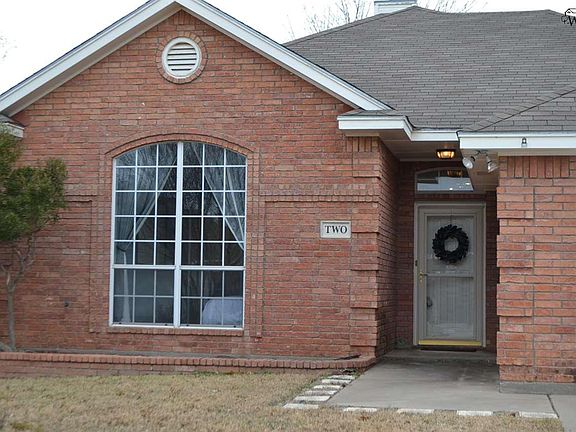 2nd image of 2 N Park Dr