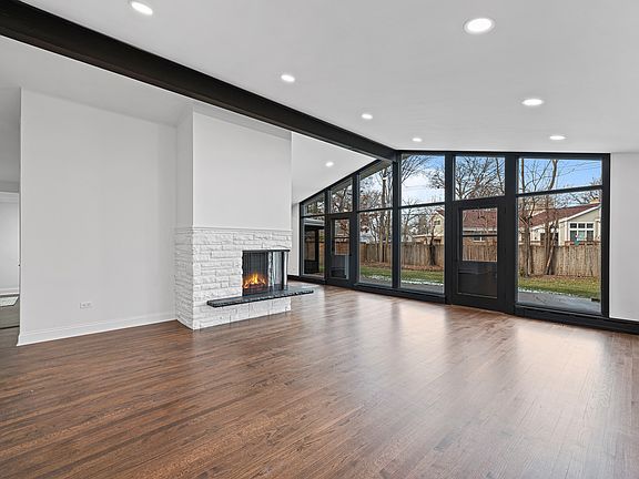 2nd image of 504 Cumnor Ct