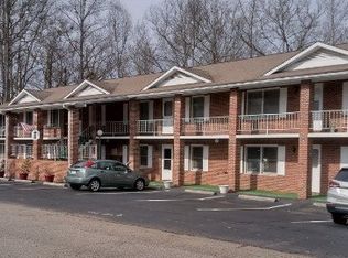 44 White Oak St APT 8, Franklin, NC 28734
