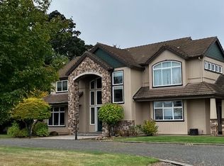 9055 SE Eola Hills Rd, Amity, OR 97101