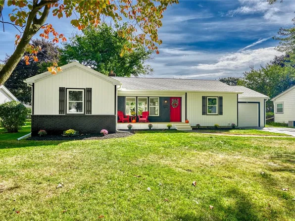 116 Charing Rd, Rochester, NY 14617