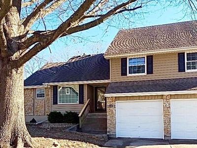 2805 Castle Dr, Independence, MO, 64057