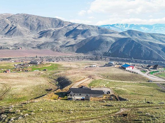 4th image of 25 River Ridge Ct