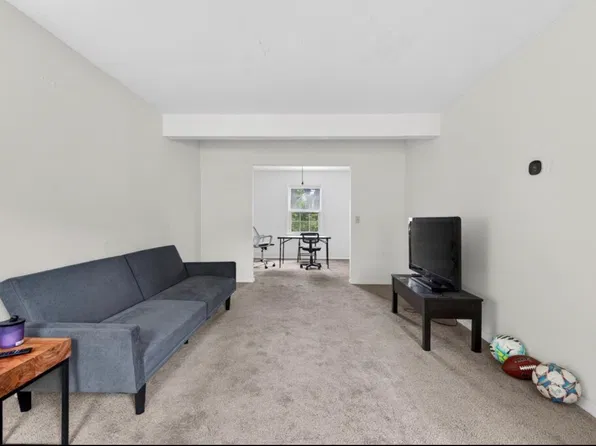 2806 Wellesley Ct, Blacksburg, VA 24060