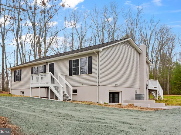 660 Lofton Rd, Raphine, VA 24472