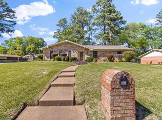 801 Loraine Ct, Longview, TX 75604