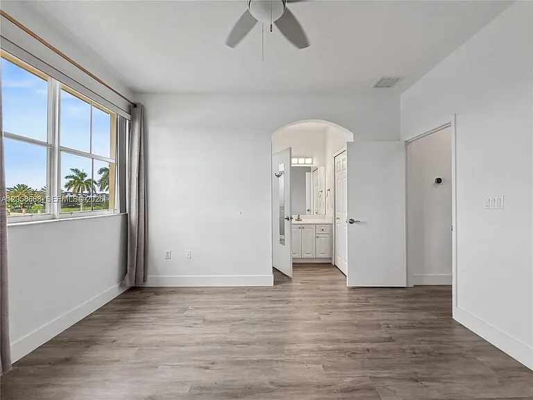 10573 SW 6th St #1206 — Photo 10