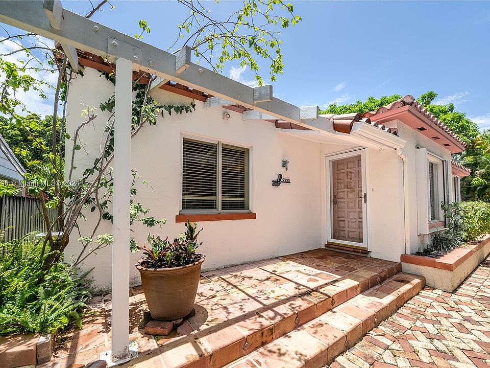 1st image of 2330 Tequesta Ln