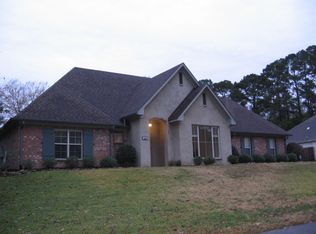 520 Holly Ridge Rd, Vicksburg, MS 39180