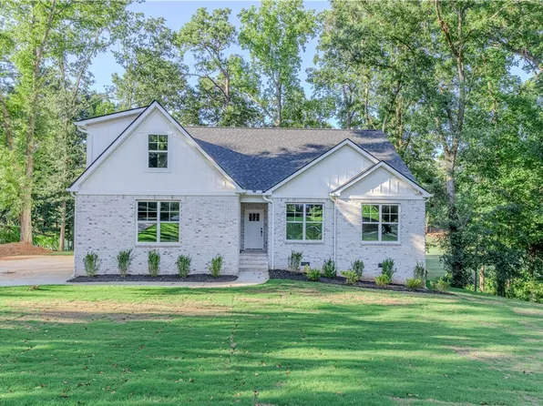 513 Quail Hollow, Anderson, SC 29621