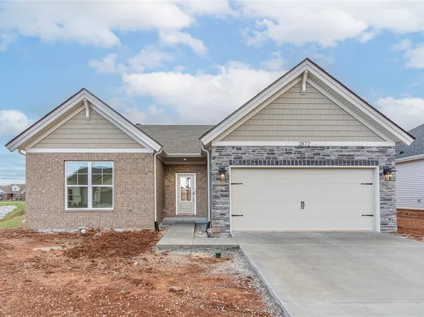 2872 Brahman Cir, Bowling Green, KY 42104