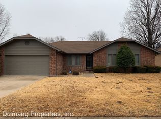 1603 E Woodgate St, Springfield, MO 65804