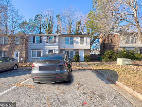 3rd image of 6459 Meadow Rue Dr