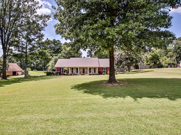 10075 Santa Rosa Dr, Atoka, TN 38004
