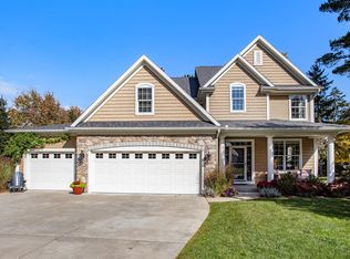 5592 S Red Pine Cir, Kalamazoo, MI 49009